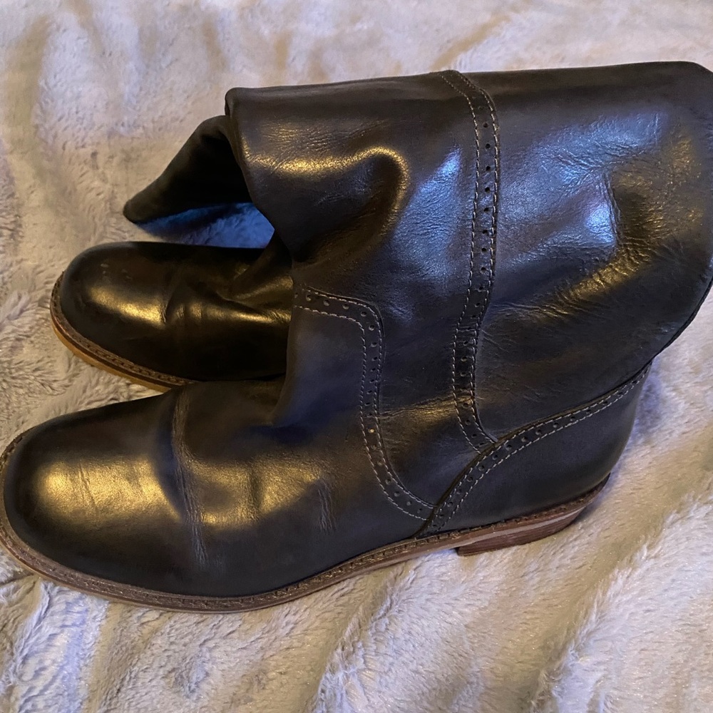 Lucky brand Andria black, tall leather books faux crepe sole gently worn size 10 - Picture 6 of 16